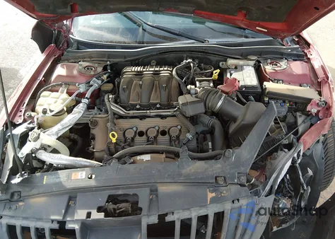 2010 Mercury Milan Premier z USA, uszkodzony, nr VIN 3MEHM0JG2AR633036